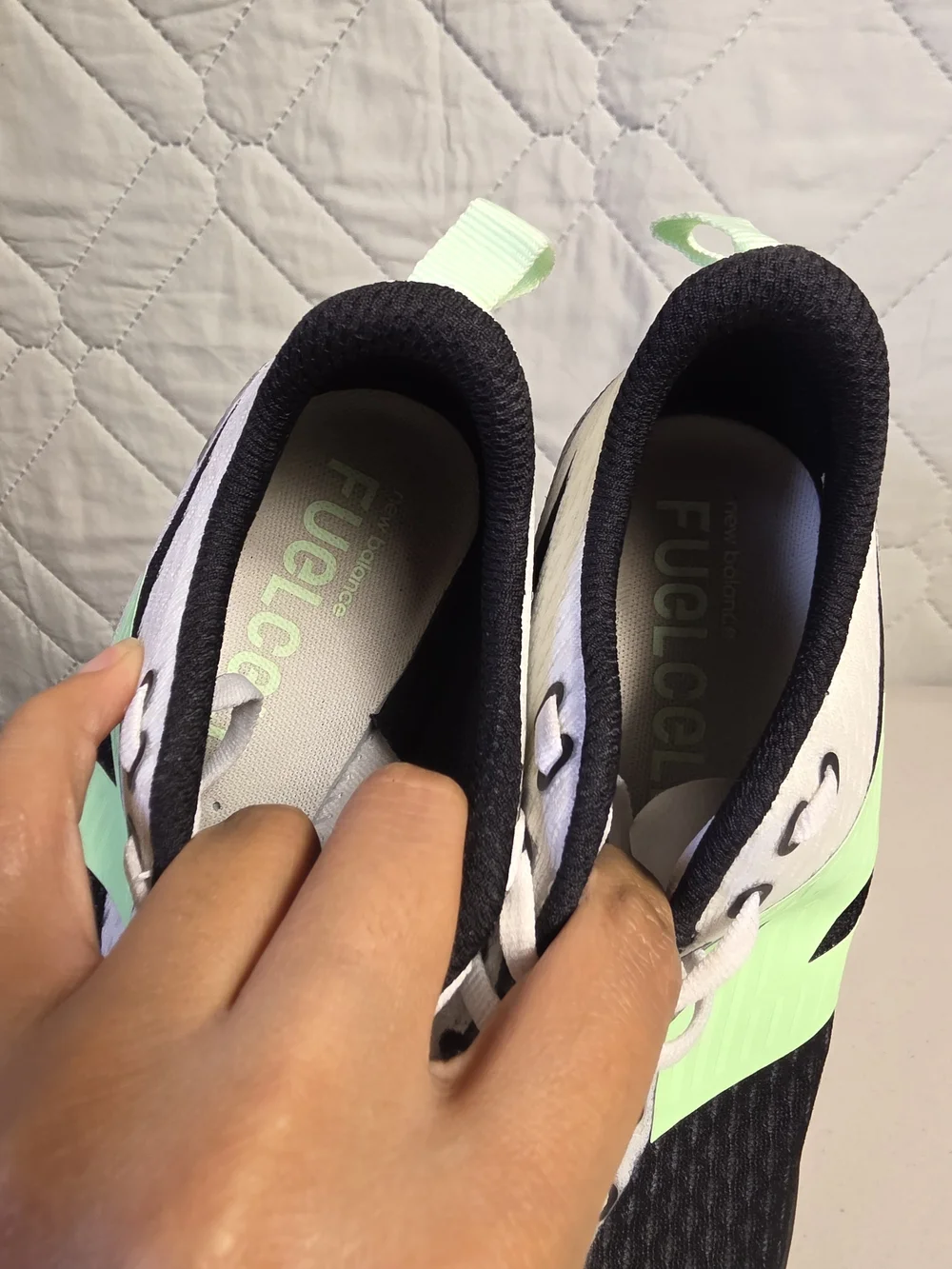 New Balance FuelCell Flite-D Mens Size 6.5 Black White Green